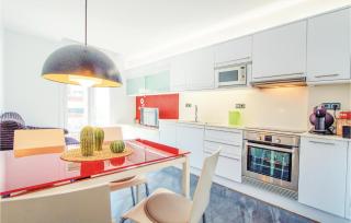 2 Bedroom Cozy Apartment In Blanes - Blanes - 8