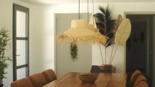 Maison avec terrasse en bois et piscine - Varaire - 8