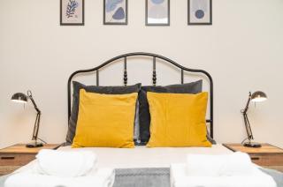 Two Bedroom Apartment At Buonomo Stays Short Lets & Serviced Accommodation - Londra - 2