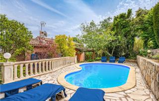 Amazing Home In Les Adrets-De-Lestére - Les Adrets de l'Esterel - 0