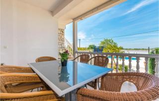 6 Bedroom Lovely Home In Ceranje Gornje - - 2