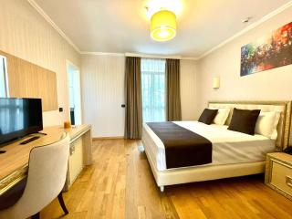 AMH Hotel Durres - Durazzo - 6