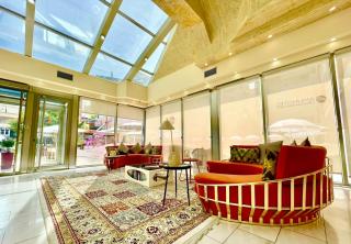 AMH Hotel Durres - Durazzo - 1