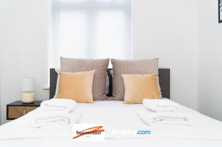 Three Bedroom Apartment At Buonomo Stays Short Lets & Serviced Accommodation With Netflix & Games - Londen - 9