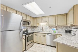 Phoenix V Vacation Rental Condos - Orange Beach - 1