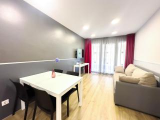 Rentalmar Zahara family suites - Salou - 3