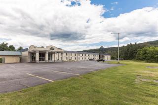 Days Inn I81 double bed room - Roanoke - 9