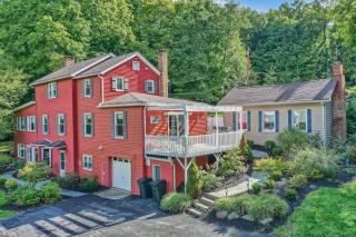 Enchanting Historic Home near West Point Beacon - Cornwall-on-Hudson - 8