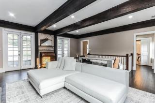 Enchanting Historic Home near West Point Beacon - 2