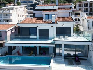 Sea Cliff Villa - Bar - 8