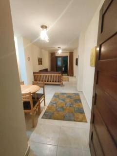 Chalet on the ground floor with a private garden in Grand Hills Village for families شاليه بالطابق الارضى مع جنينه خاصه بقريه جراند هيلز للعائلات - Dawwār ‘Abd Allāh - 2