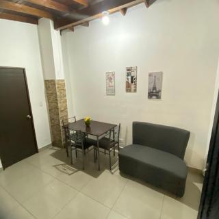 31 BELLO APARTAMENTO CON BALCON EN LAURELES ESTADIO - Medellín - 2
