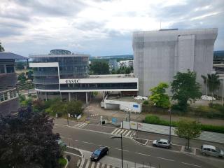 F3 Cosy avec Parking, Wifi Fibre - Centre-ville, Face ESSEC, Proche Gare et Commerces - 2