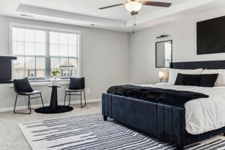 Family-Friendly 4BR Home with BBQ & Free Parking - 8