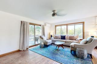 Evelyn's River Front Retreat - 8