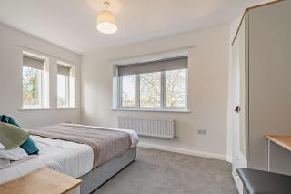 Modern, City living Apartments- Private parking - Oxford - 7