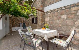 Holiday Home Starigrad Kod Senja, Obala Cr - Starigrad - 3