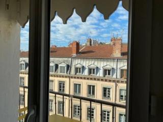 Superbe T2, Vue fourvière - Lyon - 8
