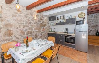Awesome Home In Kaprije With Wifi - Kaprije - 5