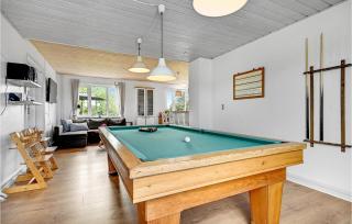 Four-Bedroom Holiday Home In Grenaa - 3