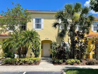 3 Bedroom 3 Bathroom Terra Verde 4766 - 9