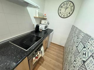 BIKE APARTMENT next to Cathedral and Laurel by Apartamentos Logrono org - Logroño - 6