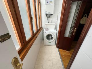BIKE APARTMENT next to Cathedral and Laurel by Apartamentos Logrono org - Logroño - 1