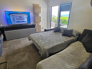 Apartments Karigo 4 Makarska - Makarska - 1