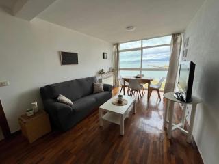Piso primera línea de playa y vistas al mar en Cariño - Cariño - 1