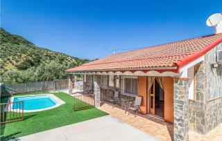 3 Bedroom Gorgeous Home In Rute - Rute - 1