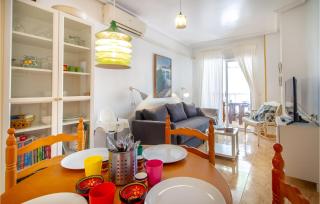 2 Bedroom Cozy Apartment In Torrevieja - Torrevieja - 7