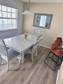Beachside Serenity Private Balcony with Ocean View, Heated Pool, BBQ, King Bed - New Smyrna Beach - 3