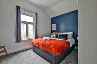 Boutique 4 Bedroom House, Pool Table, Multiple Private Parking Spaces, Sleeps 12 - Cardiff - 3