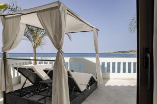 Beachfront luxury suite - 5