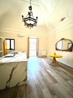 Yellow House downtown - Catania - 0