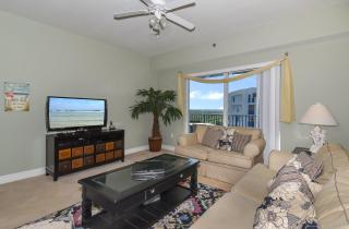 Beautiful 32 Oceanwalk condo tucked away on the 5th floor. OW14-505 - New Smyrna Beach - 9