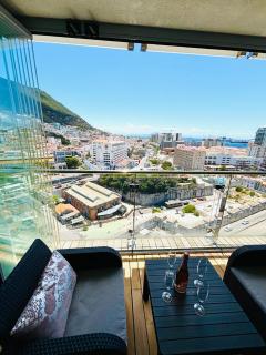 2BR Modern Ocean Village with pools and Amazing Views - 8