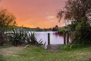 Okere Lakehouse Retreat - Okere Falls - 7