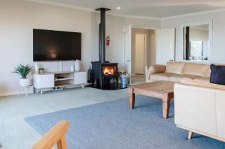 Parawai Lakehouse Sanctuary - 7