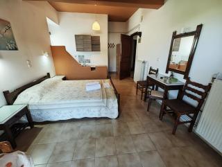 Manos Apartments - Kalamaki - 8