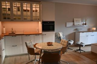 Lakeside Bliss - Cozy Retreat Just 500m from the Baltic Sea - Dziwnów - 6