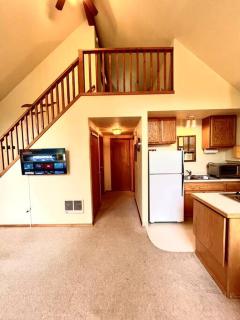 Sweet Cabin in Government Camp, Oregon - 6