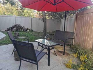 Cosy Guest Suite Near Shops, Transit, Hwy and GO! - Mississauga - 3