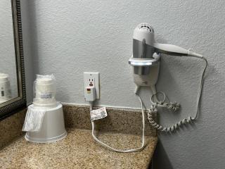 Super 8 by Wyndham Richfield Cleveland - Richfield - 3