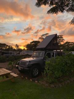 CampCar Maui Jeeps SUVs Hybrid Camper van Rentals with equipment and Travel Advice - Kahului - 9