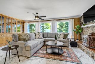 Upper Stone Lodge - Hot Tub & Game Room - Upper Unit - 3