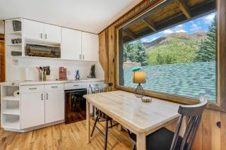 Pikes Peak Stone Cottage - Hot Tub & Game Room - 8
