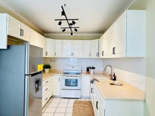 Falcon IslandView - Airport Pickup Available - 24Security - 1