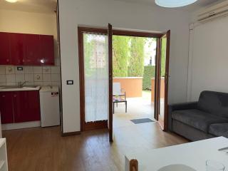 5' from Punta Gro Beach with Free Swimming Pool - 3