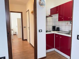 5' from Punta Gro Beach with Free Swimming Pool - Sirmione - 1